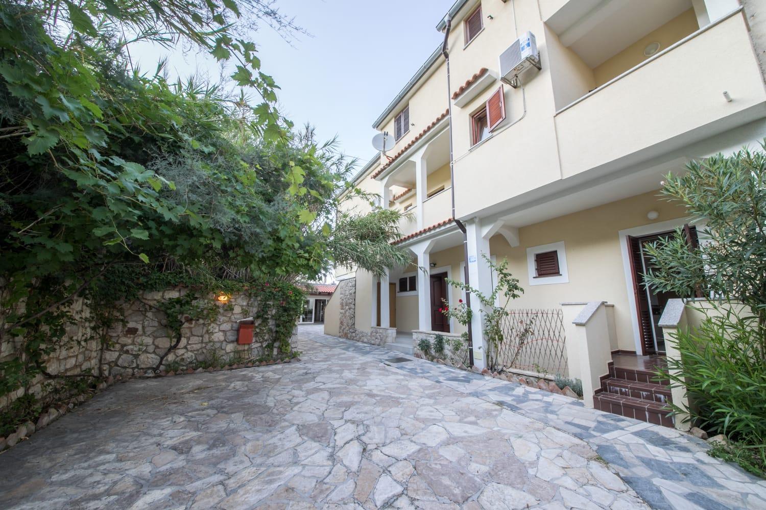 Mb Pag Bed&Breakfast Pag Town Buitenkant foto
